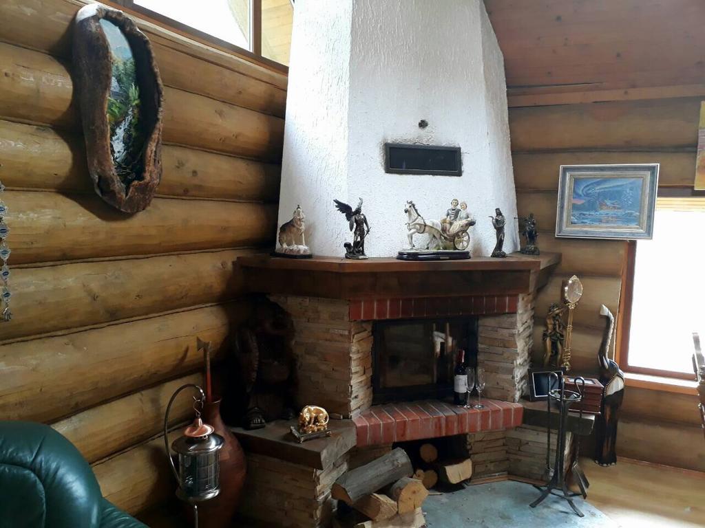 Rancho 555 Casa de hóspedes Uzhhorod Exterior foto