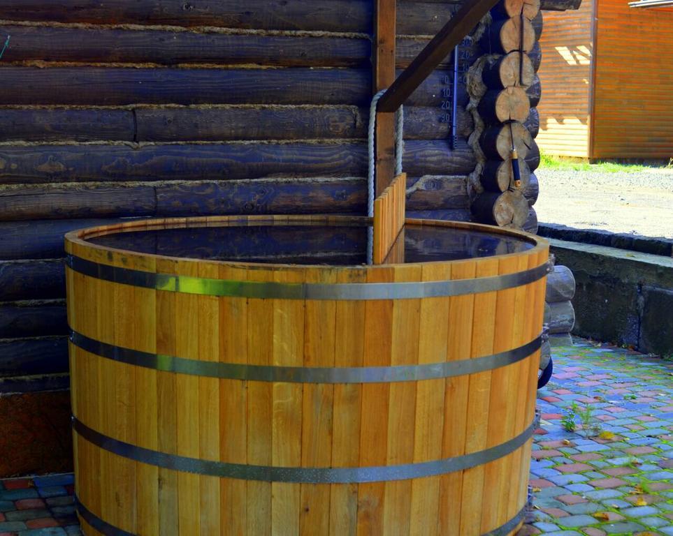 Rancho 555 Casa de hóspedes Uzhhorod Exterior foto